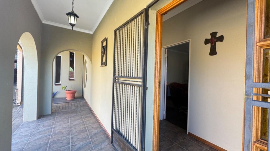 3 Bedroom Property for Sale in Greenside Northern Cape